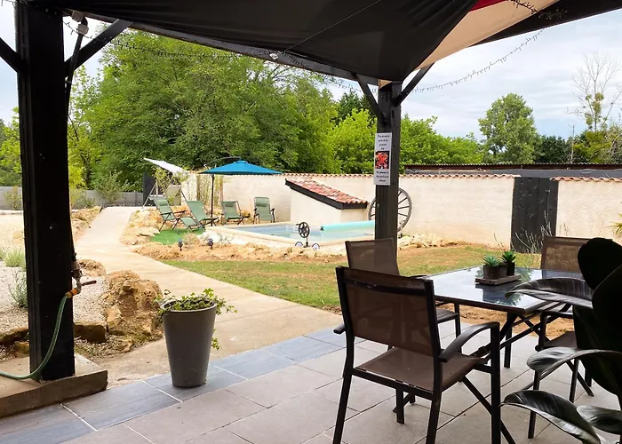 007 James Bond Maison Pour Tous Y Compris Handicapes Avec Piscine Privee