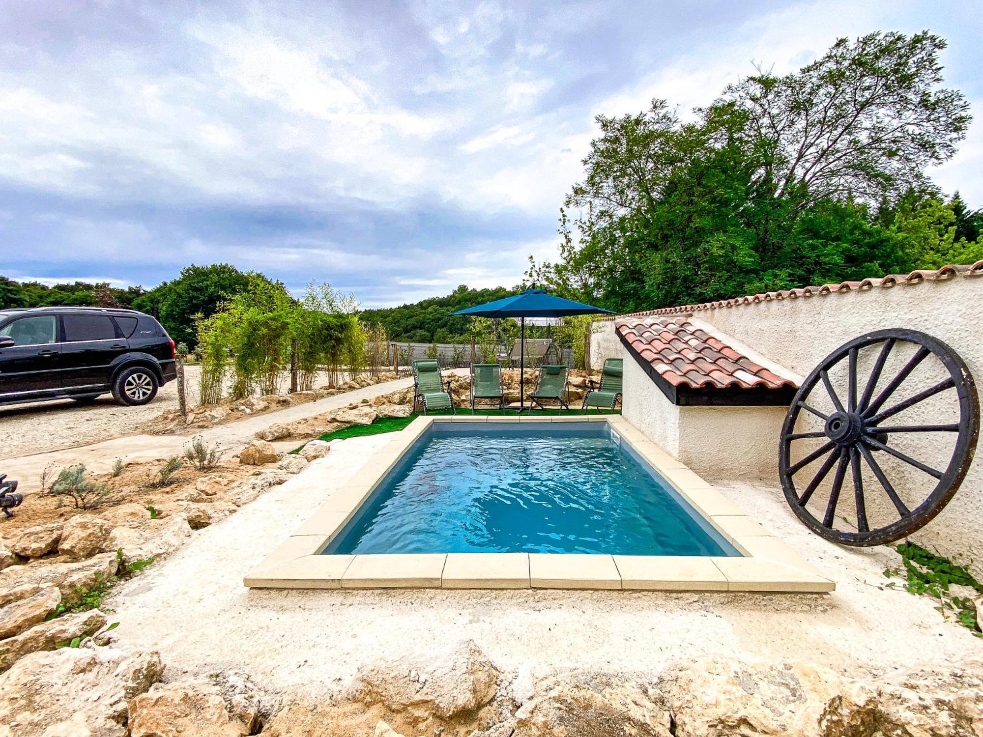007 Bond Maison Pour Tous Y Compris Handicapes Avec Piscine Privee Hébergement de vacances *