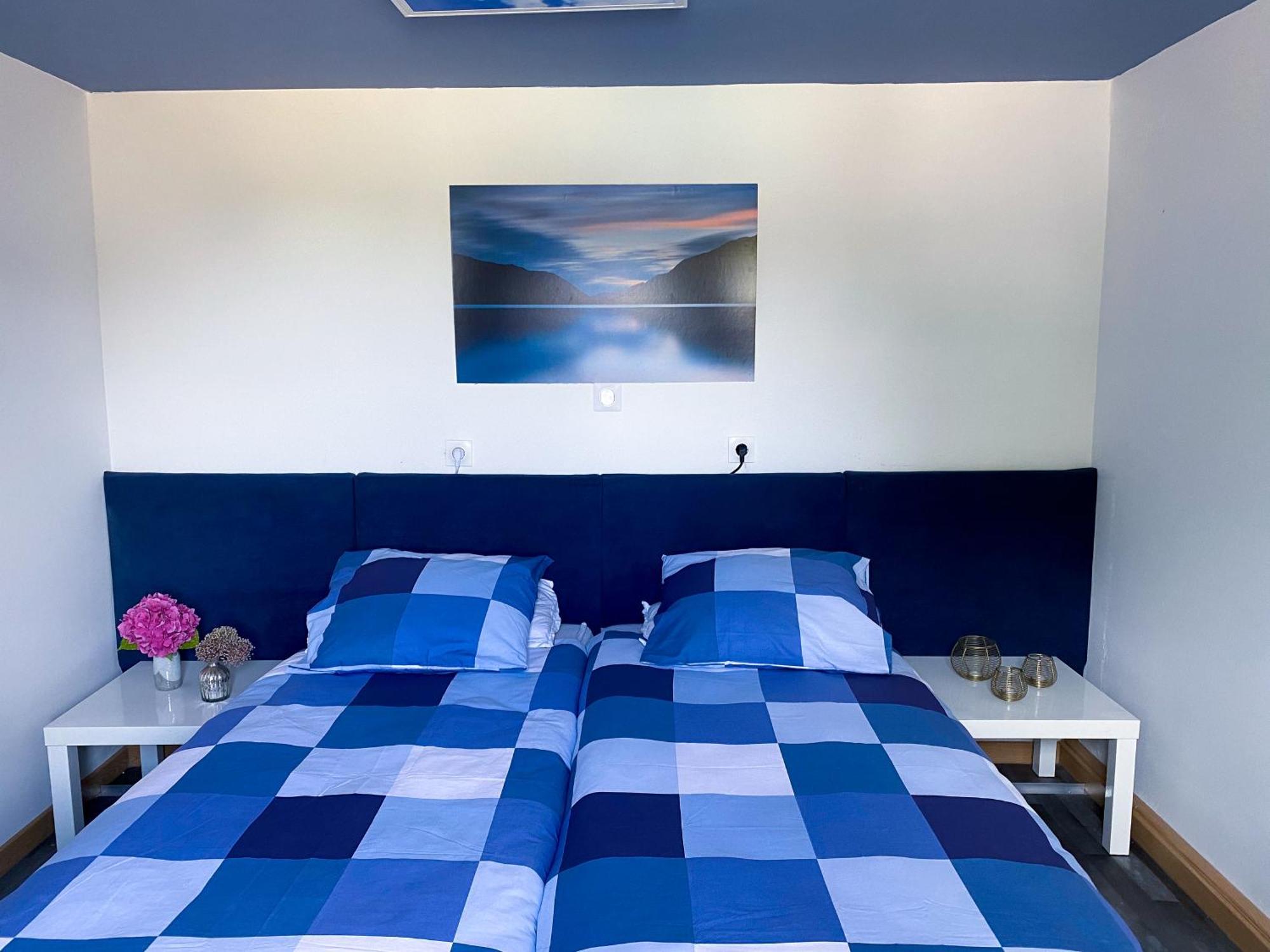 Hébergement de vacances 007 Bond Maison Pour Tous Y Compris Handicapes Avec Piscine Privee